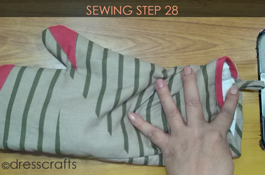 Easy Oven Mitts Sewing Step 28